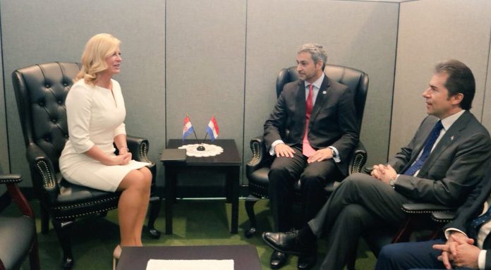 pdtes de croacia y paraguay