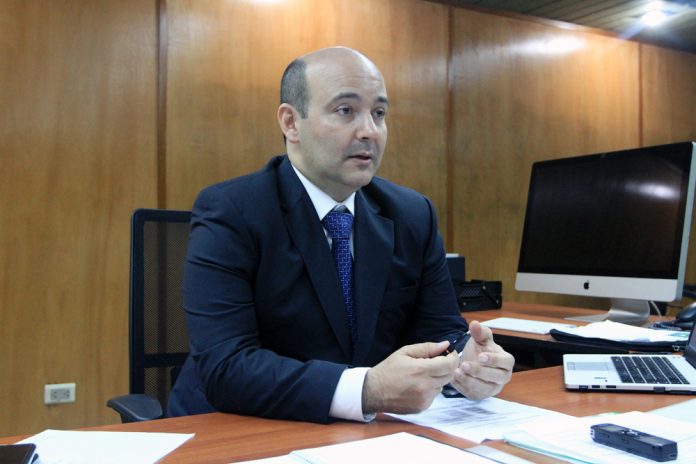 MINISTRO-ALEJANDRO-PERALTA-