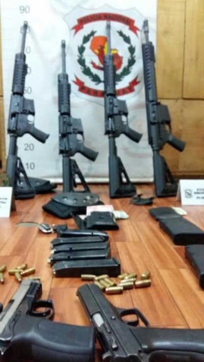 arsenal detenidos en san vicente
