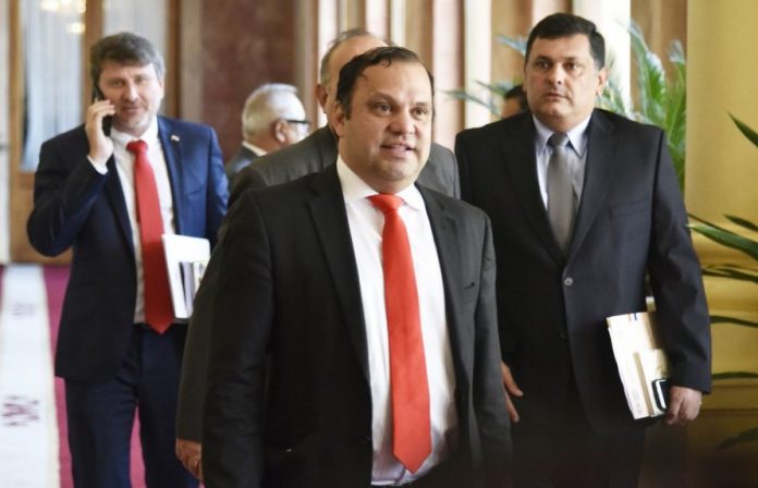 ministro mario varela