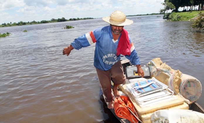 pescador-pesca-río-paraguay-2