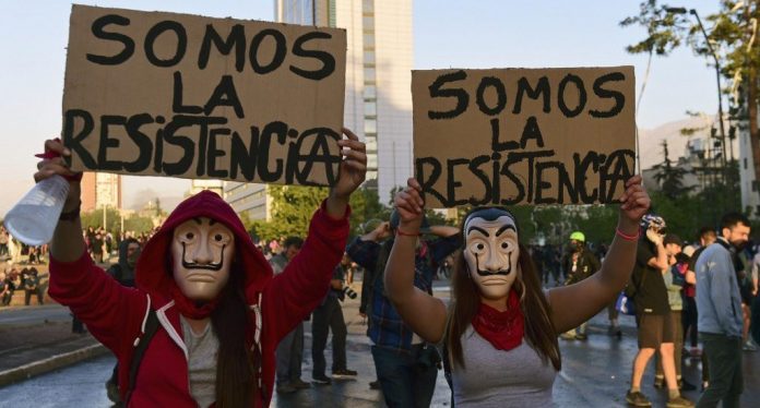 Chile-protesta-en-Halloween-1024x550