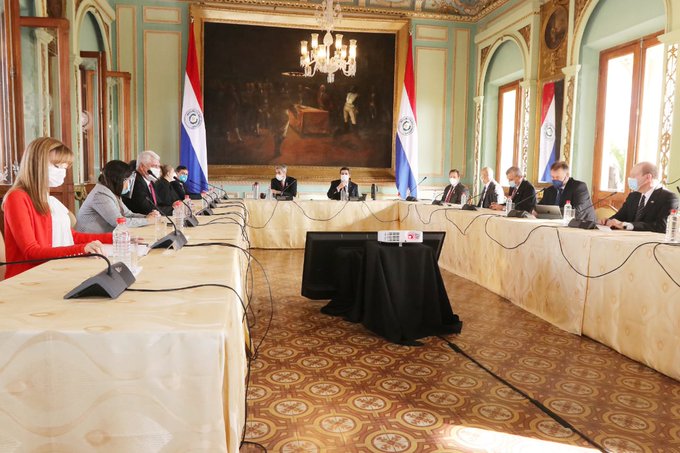 reunión presidente con gabinete