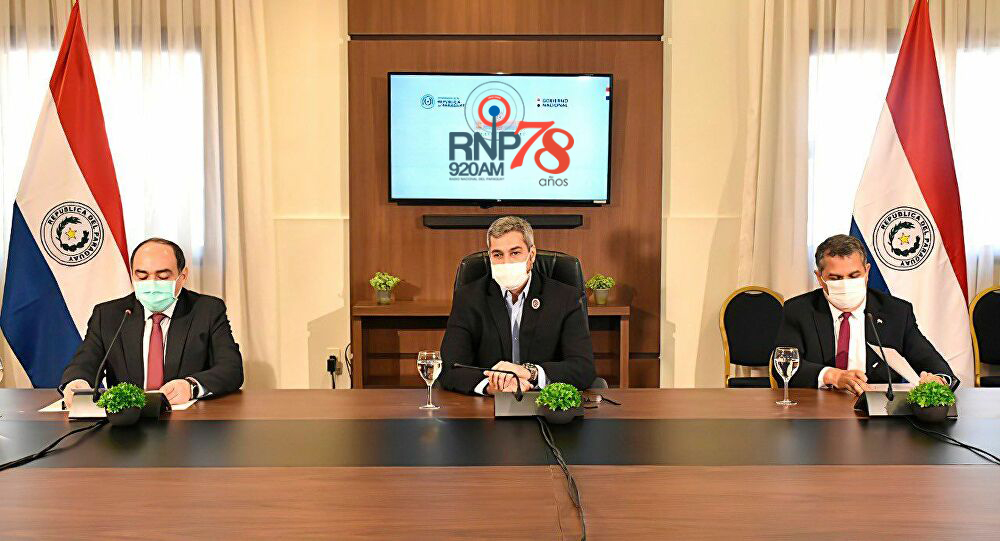 Presidente en firma de acuerdo con la UE