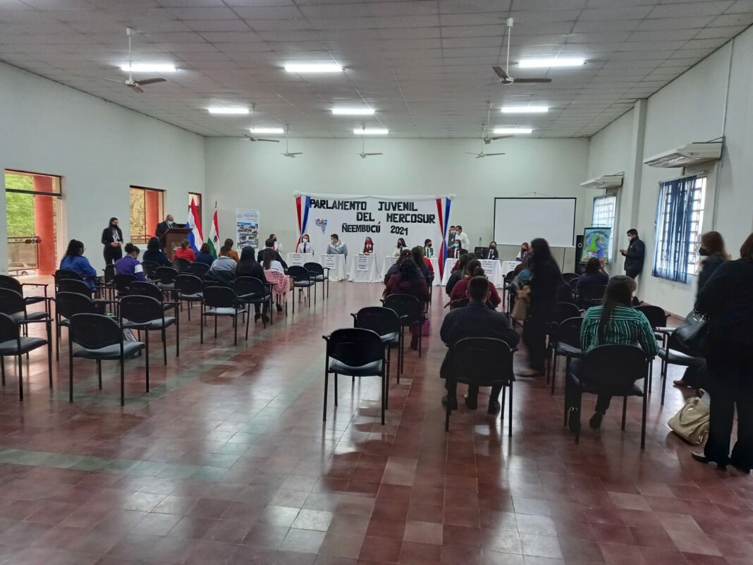 Parlamento Juvenil del MERCOSUR se desarrolló en Ñeembucú