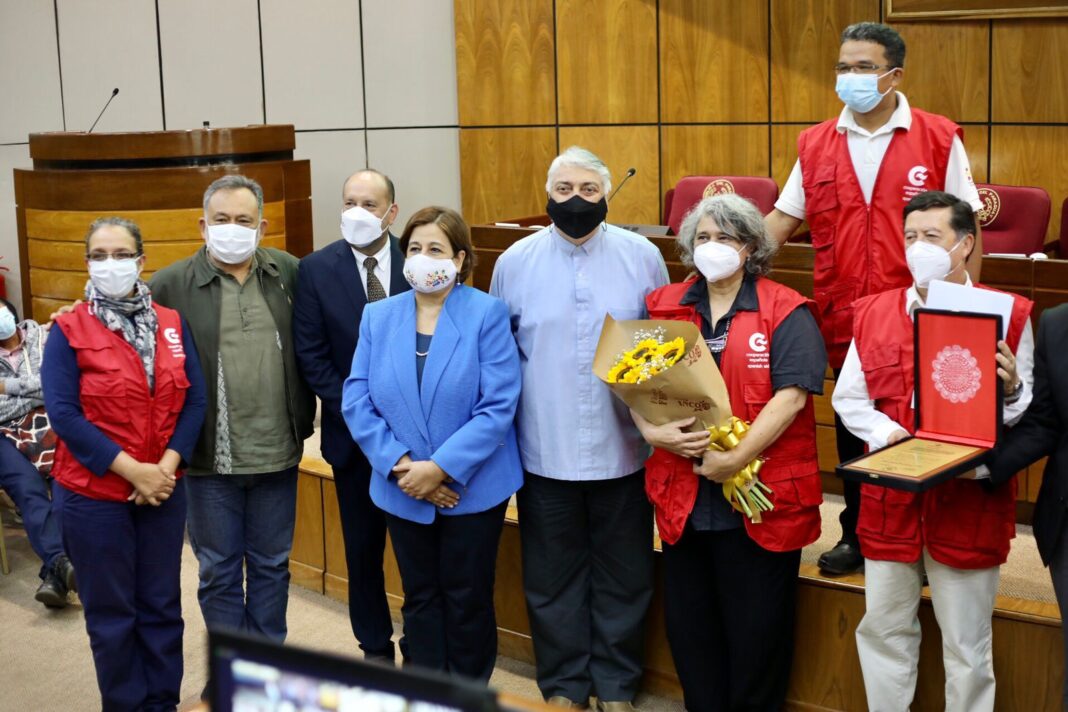 condecoración senado