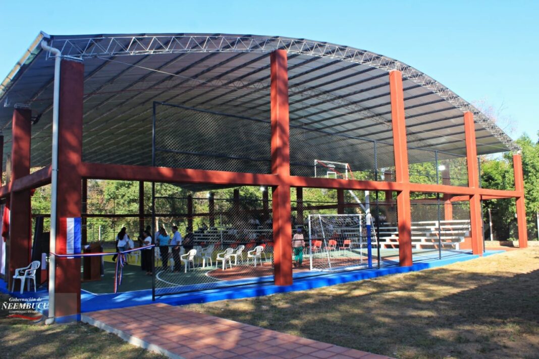Inauguraron moderno Polideportivo en Apipe Laureles