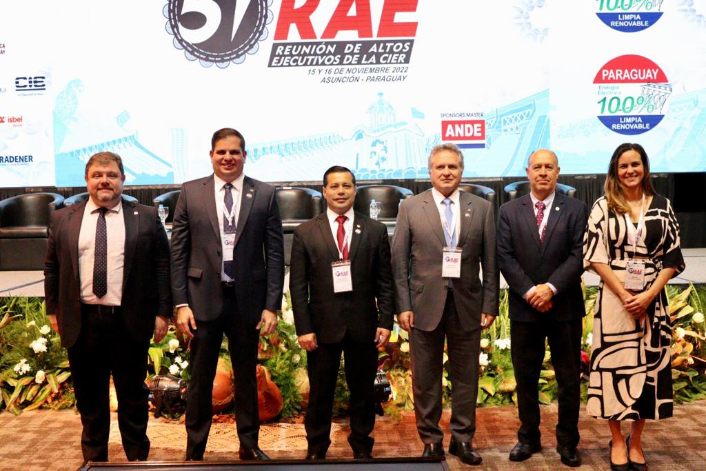 altos ejecutivos itaipu