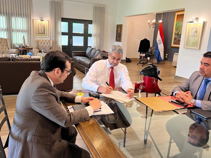 contrataciones promulgada marito