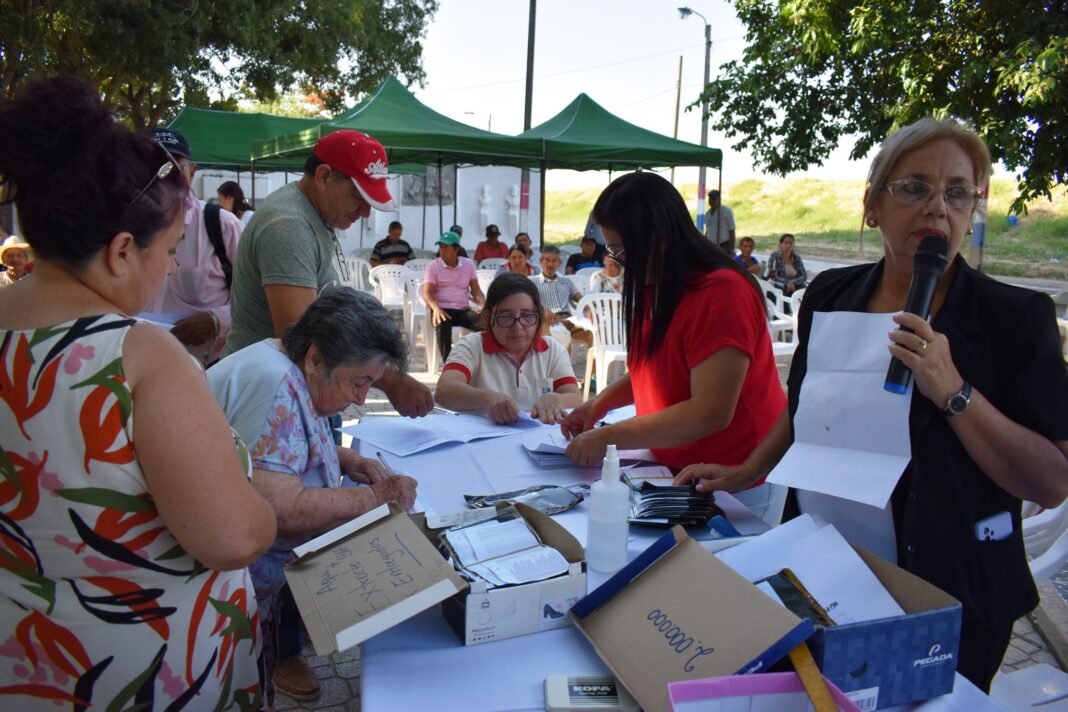 157 Adultos Mayores recibieron sus tarjetas en Pilar