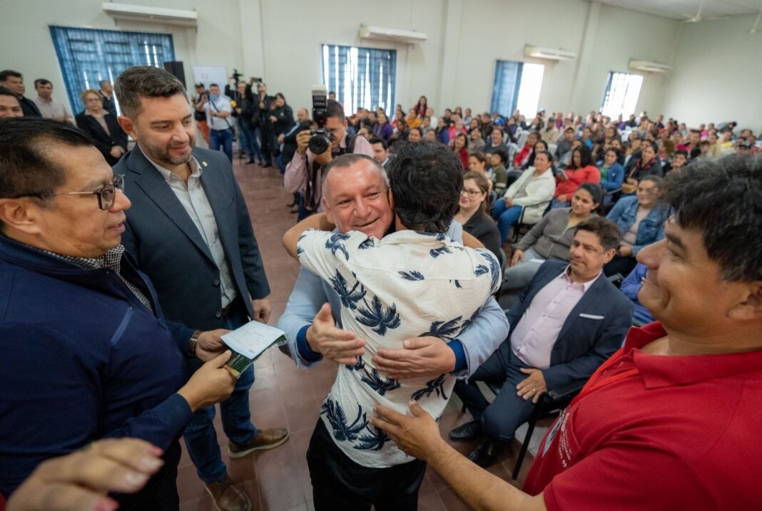 Gobernador de Ñeembucú destaca inmediata lucha del Gobierno contra la pobreza