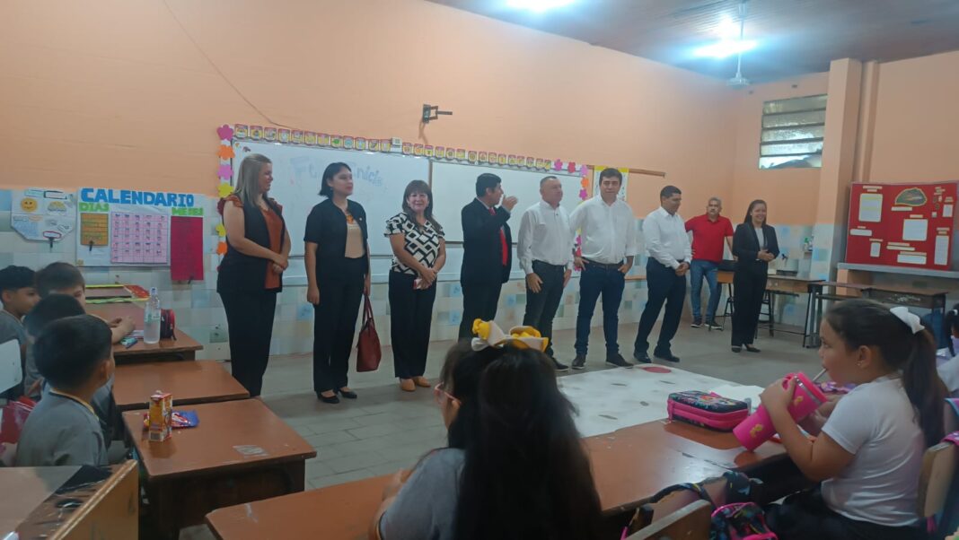 Histórico inicio de clases en Ñeembucú con proyectos sin precedentes