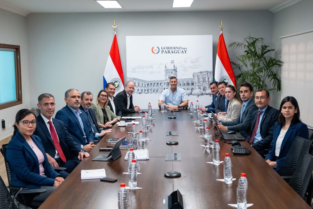 EQUIPO-ECONOMICO-NACIONAL-REUNION-PENA-1024x683