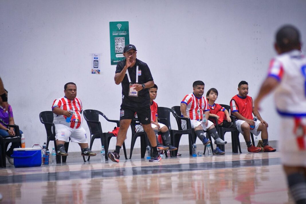 albirroja talla baja