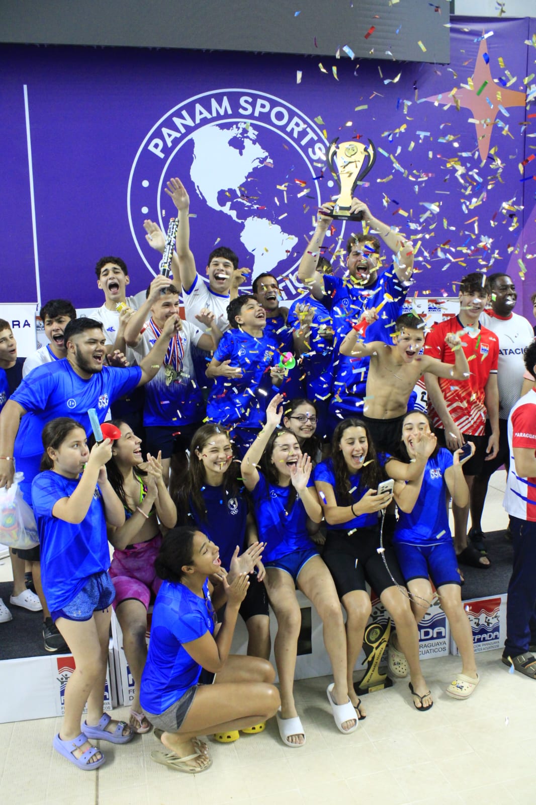 campeones syc natación