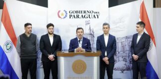 Gobierno dispone de plan de contingencia con buses del sector público