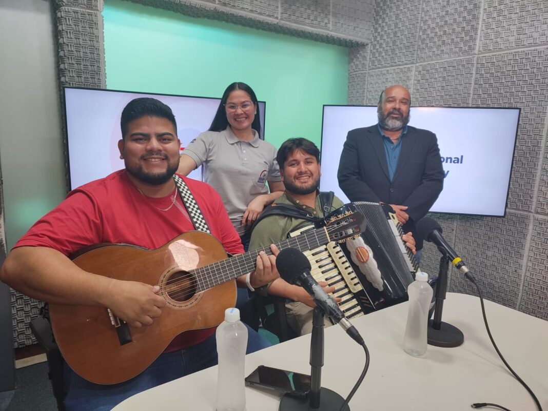 920 paraguay musicos