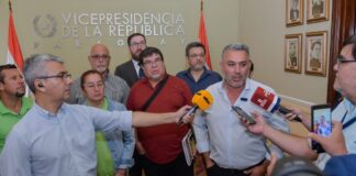 Gremios docentes presentan al vicepresidente de la República propuesta de reforma de la caja fiscal