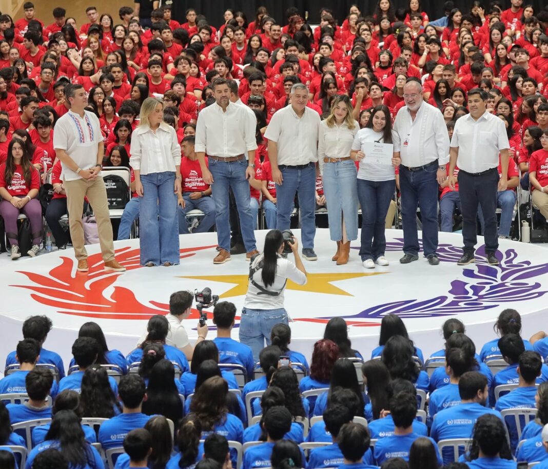 Gobierno entregará mañana los certificados de becas a jóvenes seleccionados en la Convocatoria 2026