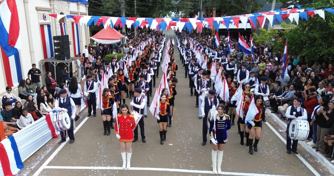DESFILE
