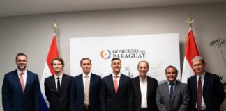 Presidente Peña y Xavier Niel concretan acuerdo con Millicom para implementar School 42 en Paraguay