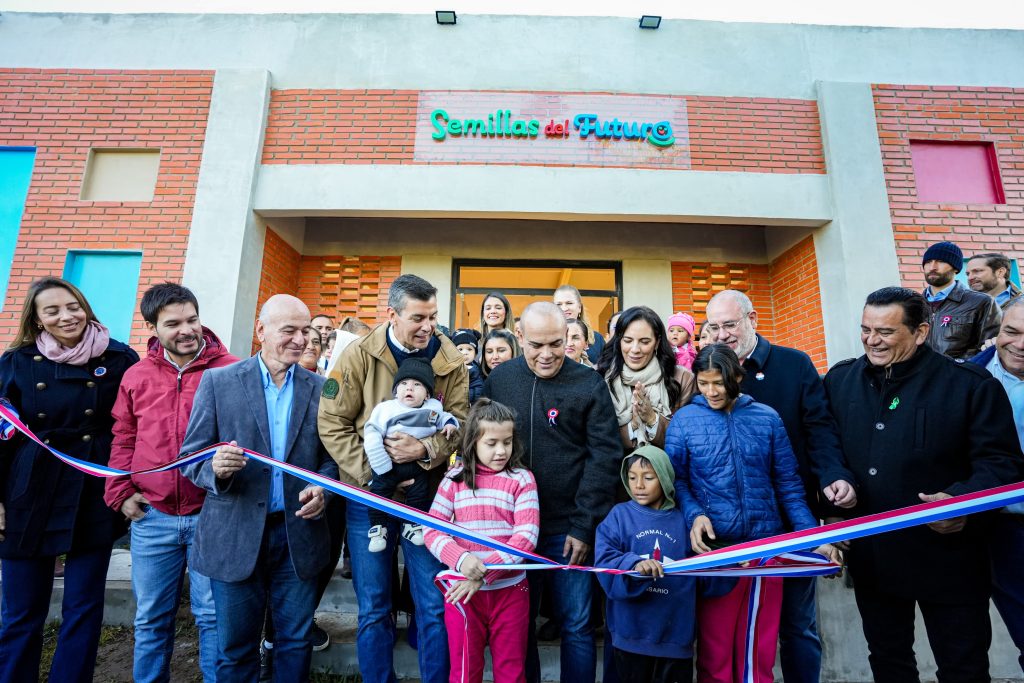 Presidente de la República inaugura nuevo Centro de Atención Integral a la Primera Infancia en Villa Hayes