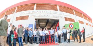 Presidente de la República en ejercicio inaugura polideportivo en Guarambaré