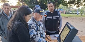 TSJE valora exitosa jornada electoral y buena adaptación de electores con las máquinas de votación
